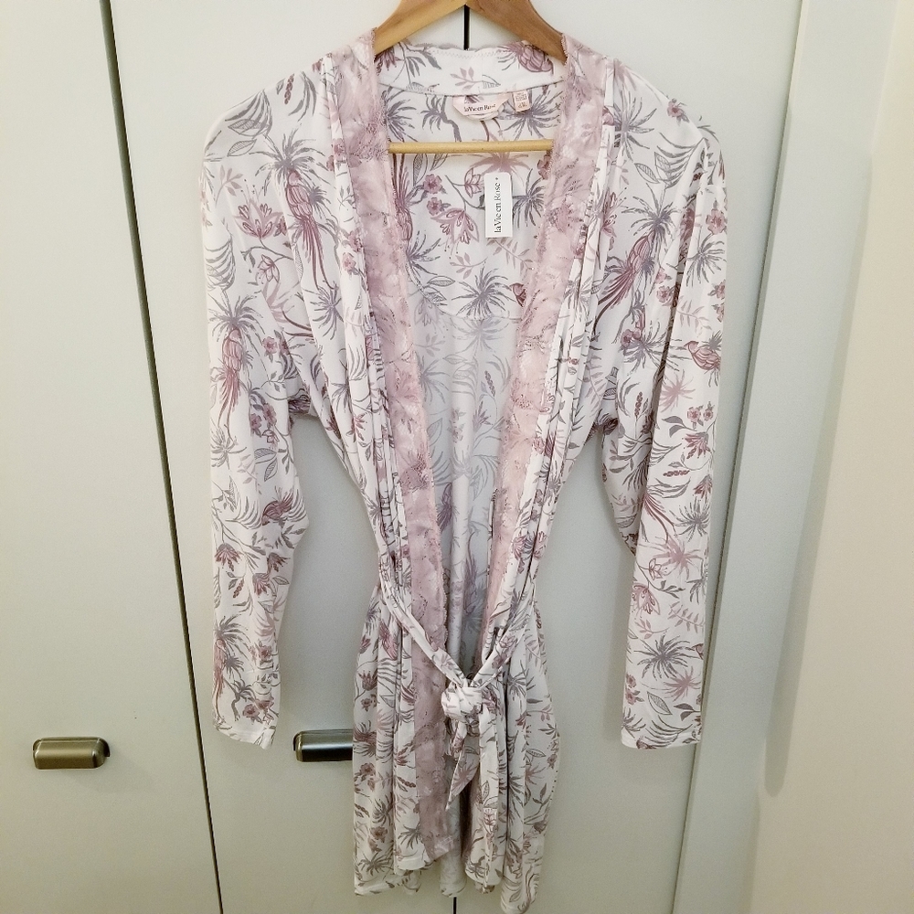 NWT | La Vie en Rose I Floral Soft Lace Robe Housecoat
